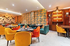 Treebo Premium The Mustard Inn, Lawrence Road