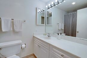 Apt Near Airport in Crystal City