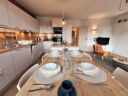 Bright & Stylish in Nature