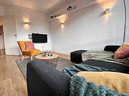 Bright & Stylish in Nature