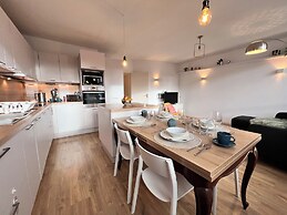 Bright & Stylish in Nature