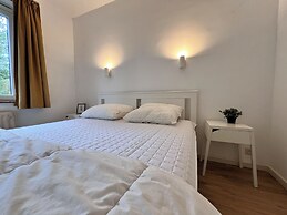 Bright & Stylish in Nature