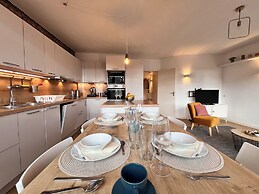 Bright & Stylish in Nature