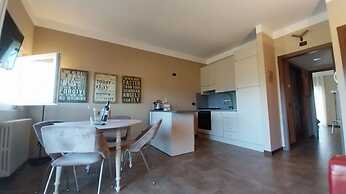 Cosy Apartment in Iseo With Pool