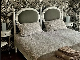 Cosy Apartment in Iseo With Pool