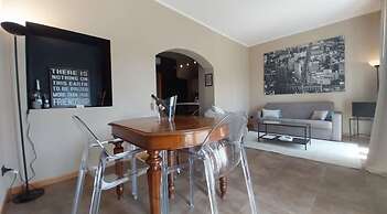 Flat With Swimming Pool and air Conditioning