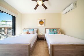 Modern PH with 2 Br & Pool at Arena 509