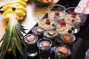 Tresor Le Palais Timisoara, Curio Collection By Hilton