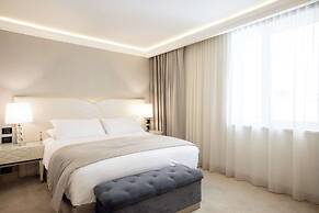 Tresor Le Palais Timisoara, Curio Collection By Hilton