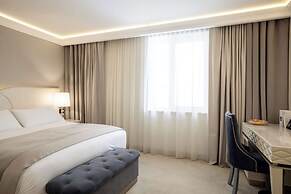 Tresor Le Palais Timisoara, Curio Collection By Hilton
