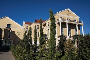 Tresor Le Palais Timisoara, Curio Collection By Hilton