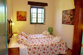 Apartment With Shared Pool in Guasticce