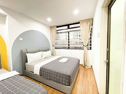 Fahrenheit Suites by Manhattan Group