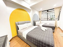 Fahrenheit Suites by Manhattan Group