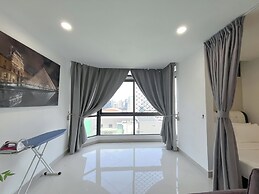 Fahrenheit Suites by Manhattan Group