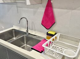 Fahrenheit Suites by Manhattan Group