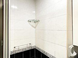 Fahrenheit Suites by Manhattan Group