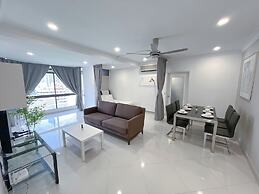 Fahrenheit Suites by Manhattan Group