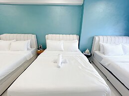 Fahrenheit Suites by Manhattan Group