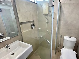 Fahrenheit Suites by Manhattan Group