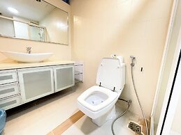 Fahrenheit Suites by Manhattan Group