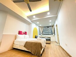 Fahrenheit Suites by Manhattan Group