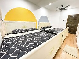 Fahrenheit Suites by Manhattan Group