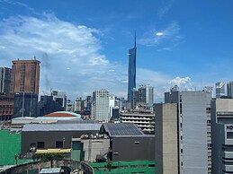 Fahrenheit Suites by Manhattan Group