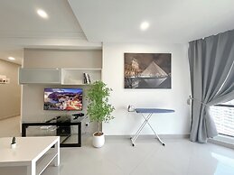 Fahrenheit Suites by Manhattan Group