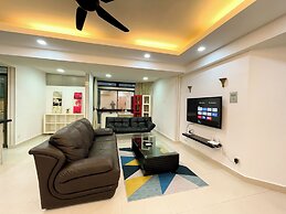 Fahrenheit Suites by Manhattan Group