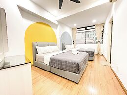 Fahrenheit Suites by Manhattan Group