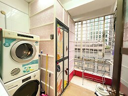 Fahrenheit Suites by Manhattan Group