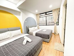 Fahrenheit Suites by Manhattan Group