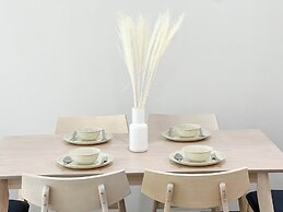 MH Maison by Manhattan Group