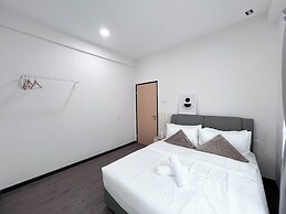 MH Maison by Manhattan Group