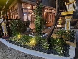 Coconut Paradise Bungalow Kampot