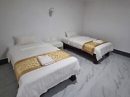 Coconut Paradise Bungalow Kampot