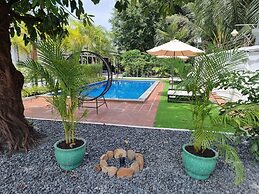 Coconut Paradise Bungalow Kampot