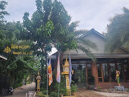 Coconut Paradise Bungalow Kampot