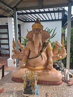 Coconut Paradise Bungalow Kampot