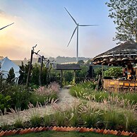 Cloud9 & Cloud View Glamping