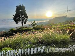 Cloud9 & Cloud View Glamping