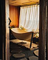 Cloud9 & Cloud View Glamping