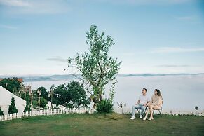 Cloud9 & Cloud View Glamping