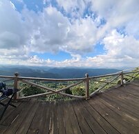 Cloud9 & Cloud View Glamping