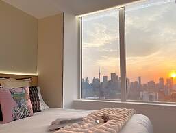Skyline Luxe Panoramic Suites & towers Toronto
