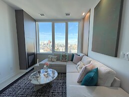 Skyline Luxe Panoramic Suites & towers Toronto
