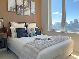 Skyline Luxe Panoramic Suites & towers Toronto