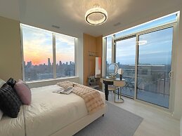 Skyline Luxe Panoramic Suites & towers Toronto