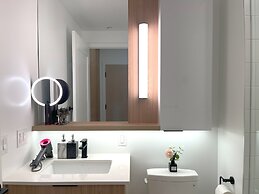 Skyline Luxe Panoramic Suites & towers Toronto